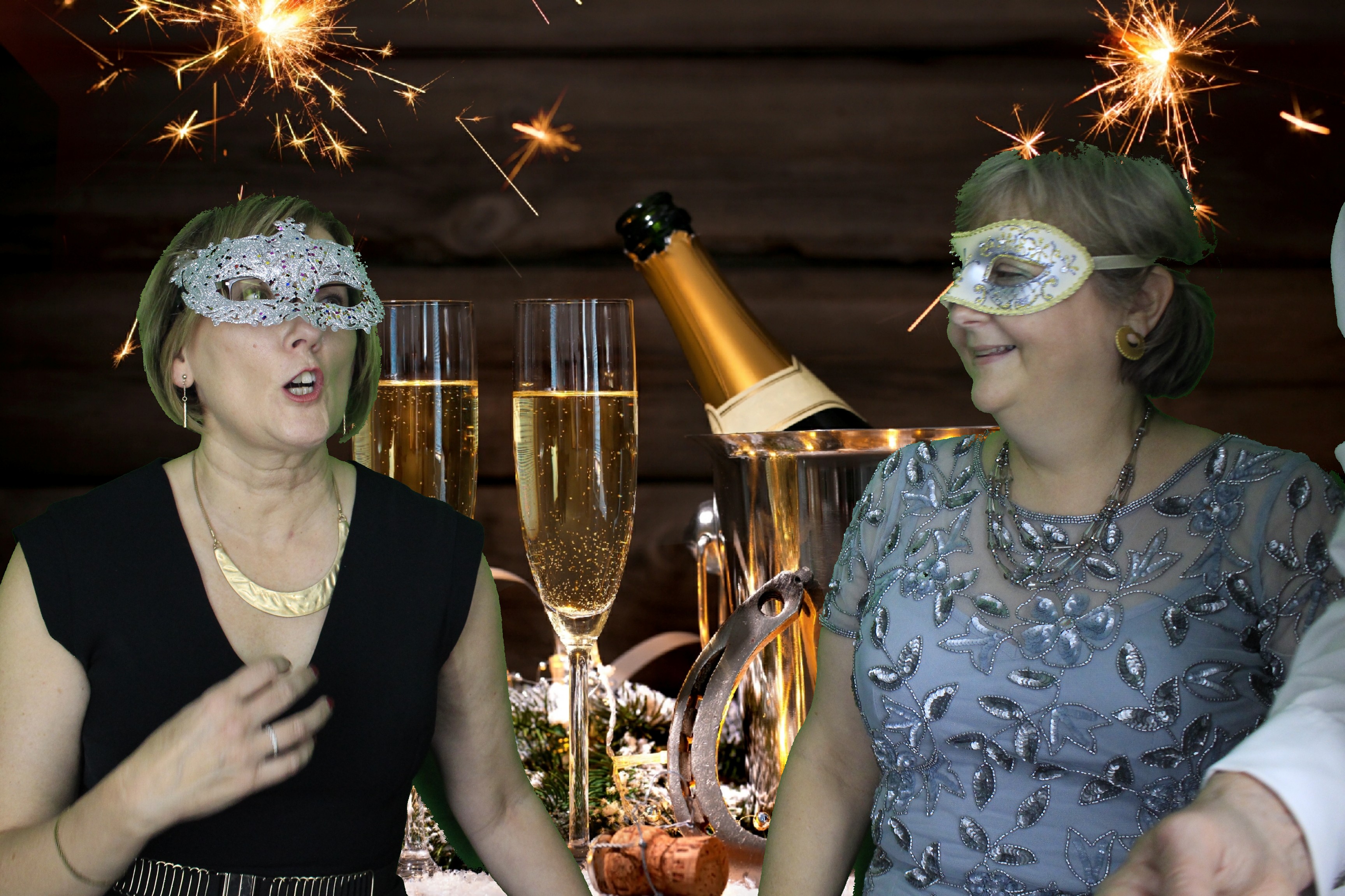 New Years Eve Party Silvermere | View more photos from the event at gallery.myphotoboothexperience.co.uk/u/MyPhotoBoothExperienceLtd/New-Years-Eve-Party-Silvermere